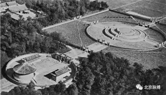 1933年，天坛皇穹宇与圜丘