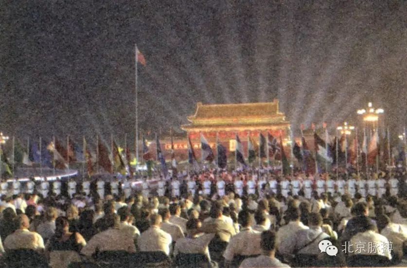 2007年8月8日，天安门广场举行奥运倒计时一周年活动