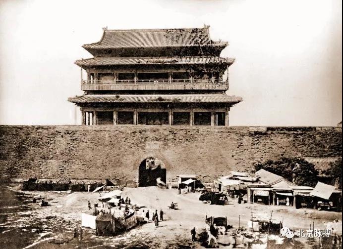 1890年，宣武门城楼南面