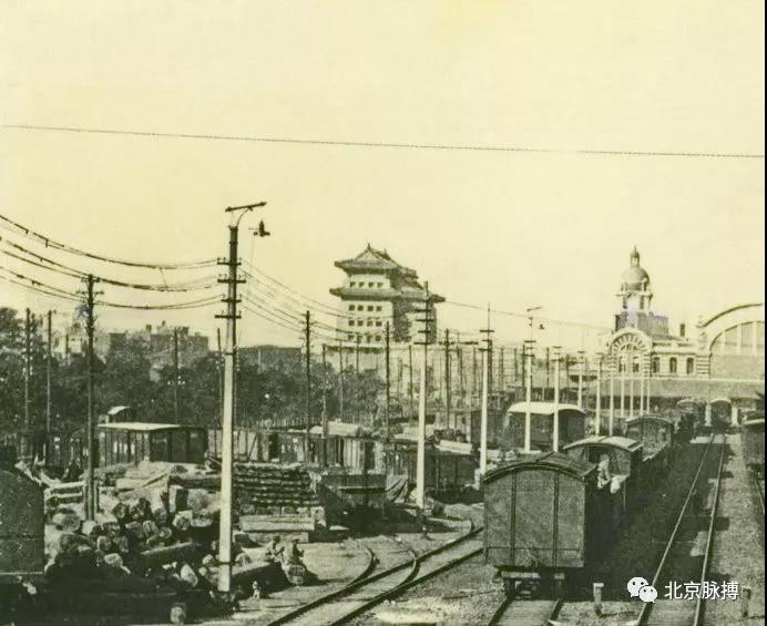 1930年，正阳门东车站内