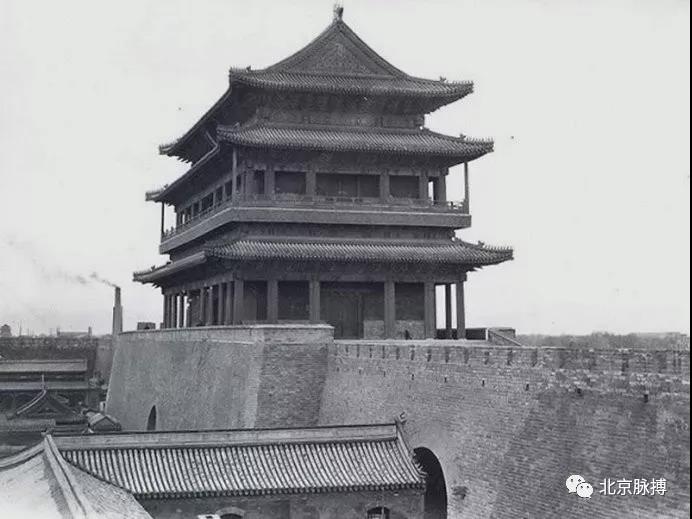 1920年，正阳门城楼东南面