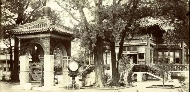 1901年，团城承光殿、玉瓮亭
