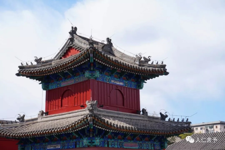 逛白塔寺