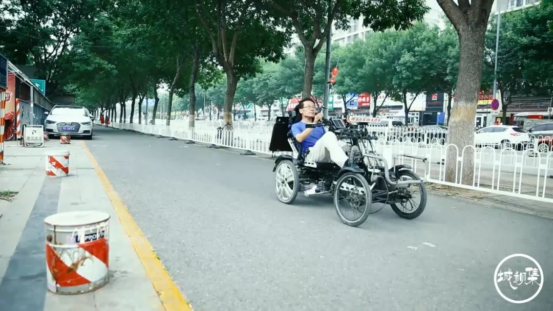 民间发明家的故事：北京大爷化身“造车老司机”